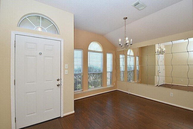 Foto del edificio - 3838 St Simon Manor Dr