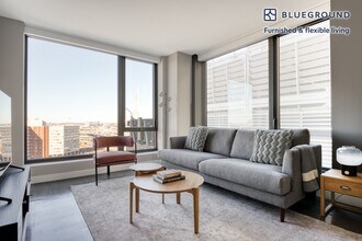 Building Photo - 1 Nashua St