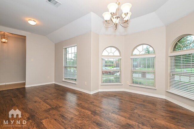 Foto del edificio - 1020 Hiddencreek Dr