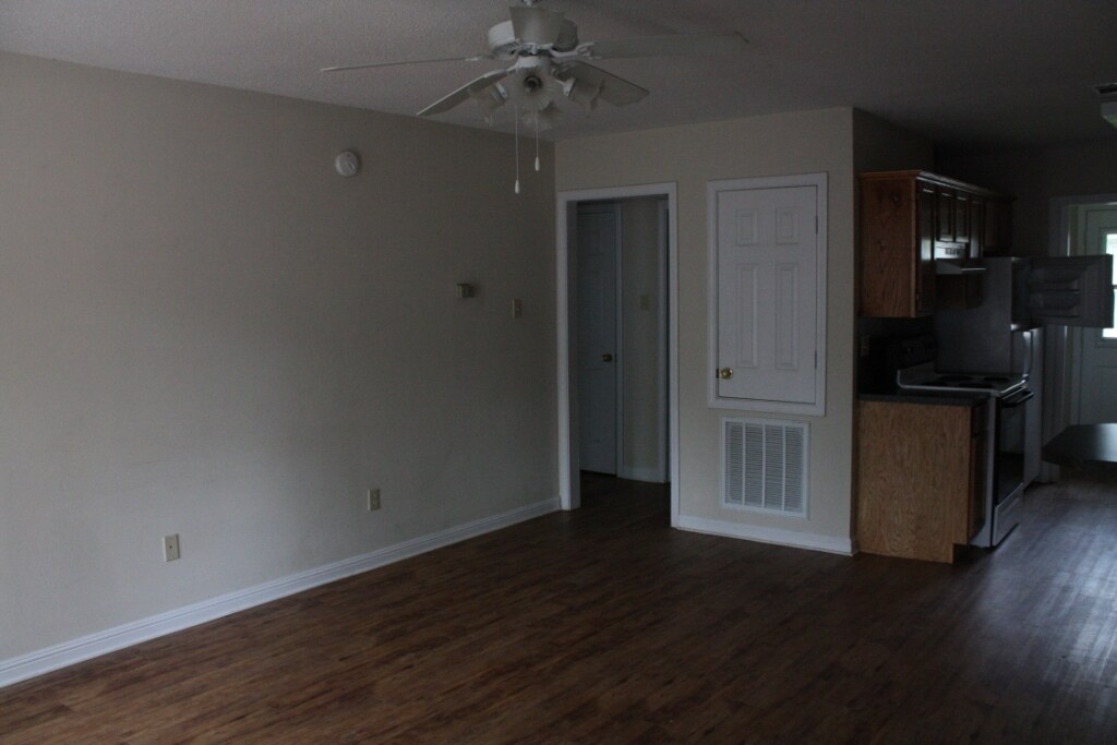 Living Room - 113 Rebel Land Cir