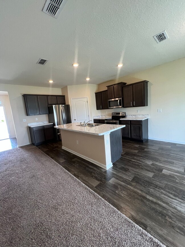Building Photo - 3238 Little Fawn Ln
