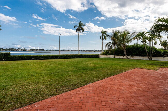 Foto del edificio - 2501 S Flagler Dr