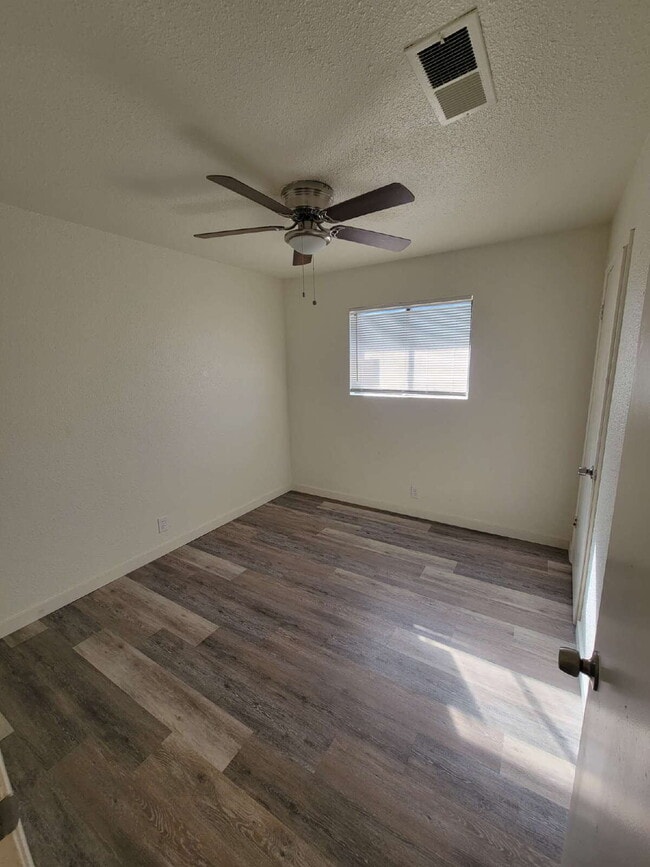 Foto del edificio - 1024 X St