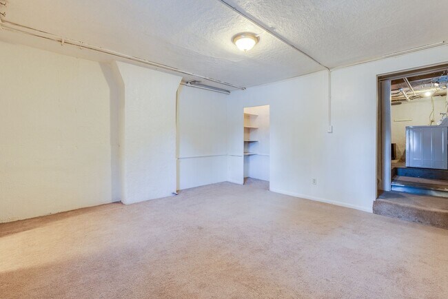 Foto del edificio - Available NOW - 4 Bedroom, 1.5 Bath Home i...