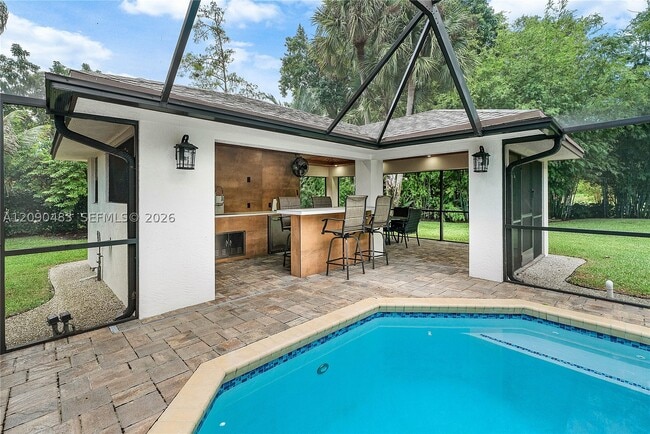 Building Photo - 12466 Quercus Ln