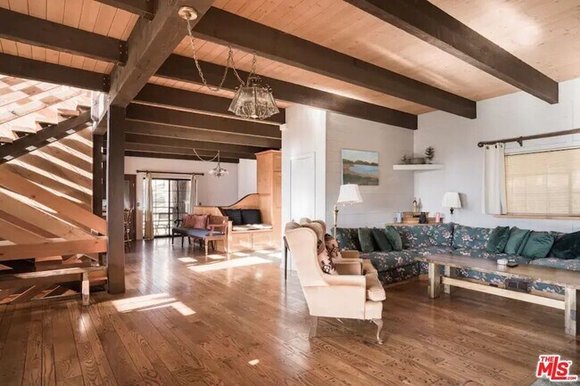 Foto del edificio - 978 Deer Trail Ln