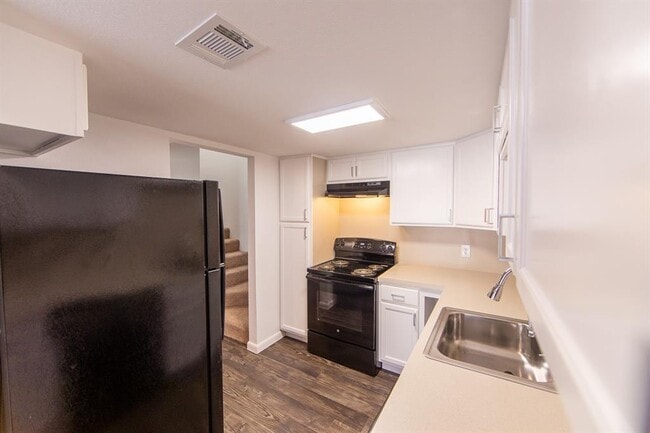 Foto del edificio - 5506 Grover Ave