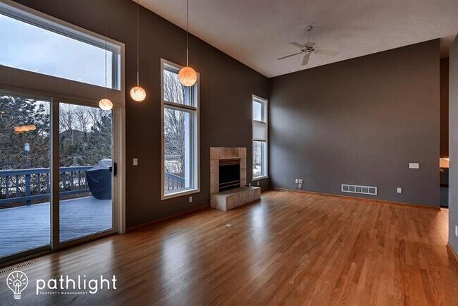 Foto del edificio - 8009 Hemlock Circle, Eden Prairie, MN, 55347