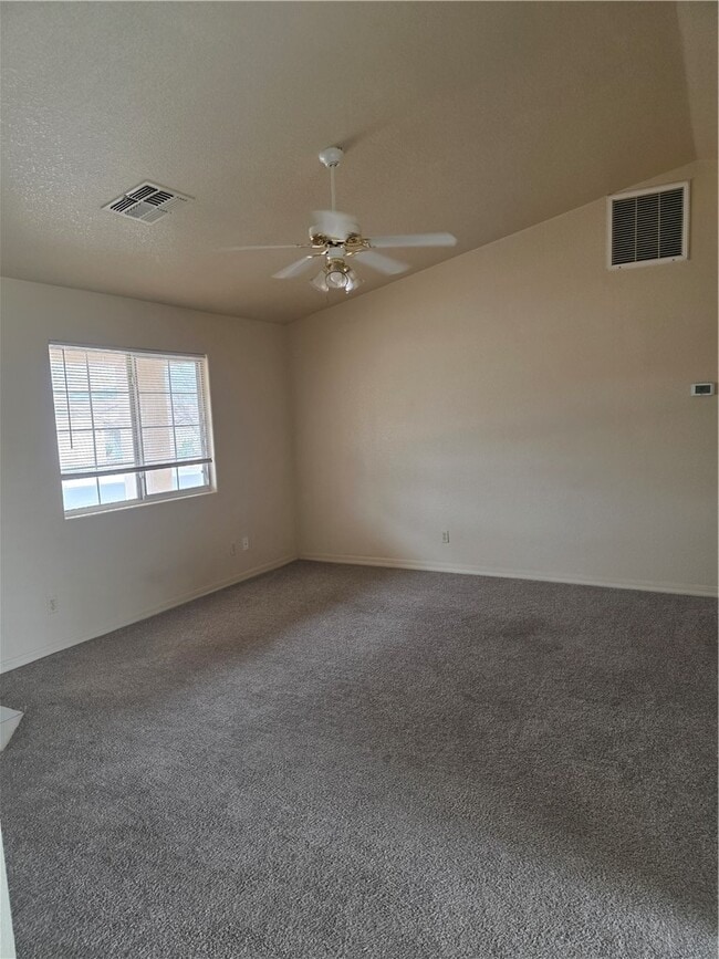 Foto del edificio - 3284 N Jewel St