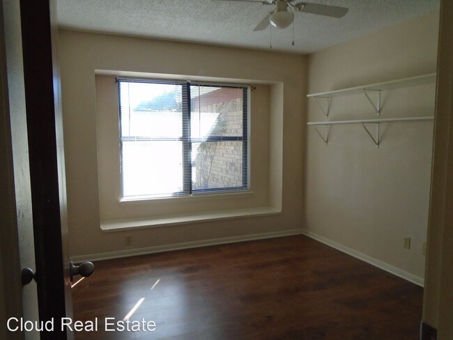 Foto del edificio - 4 br, 2 bath House - 1420 DRYDEN AVE