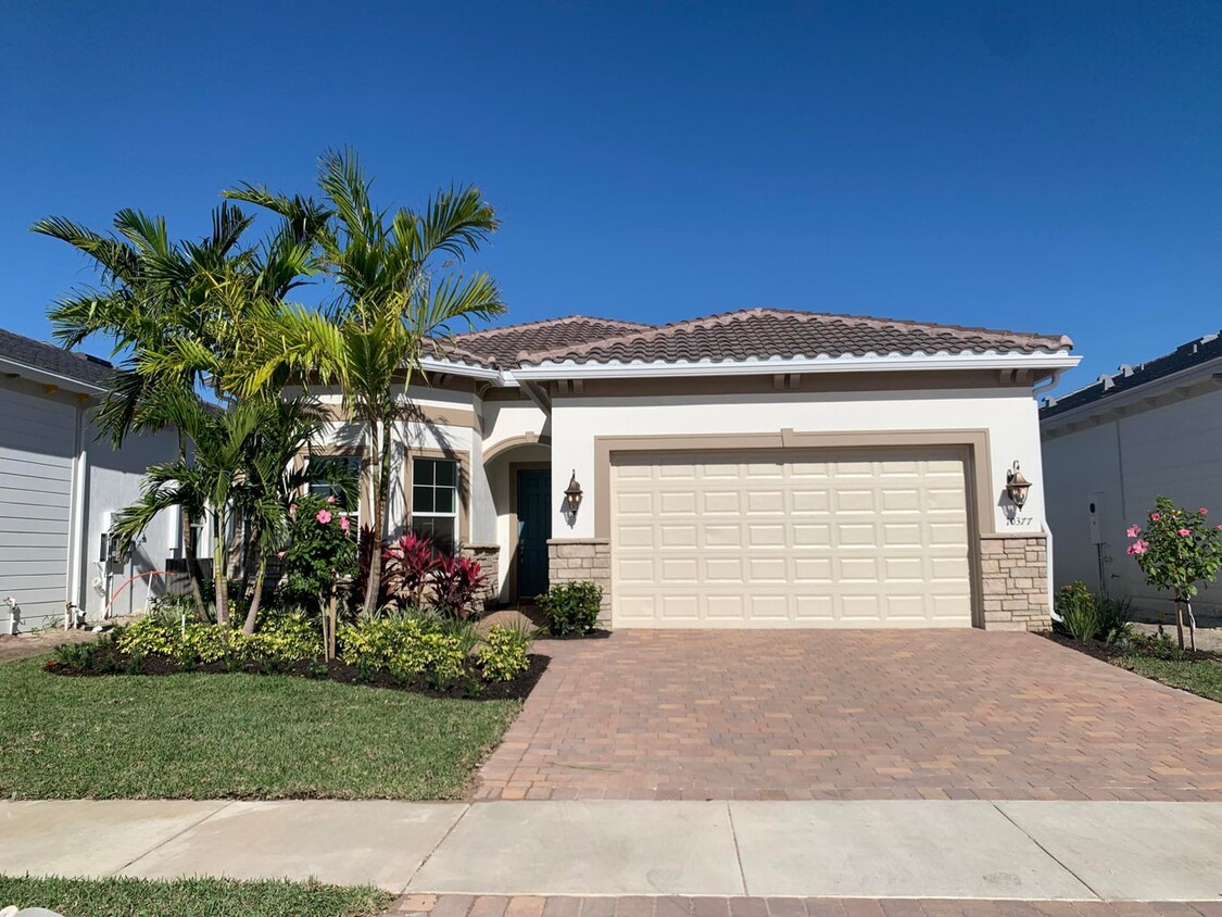 Primary Photo - 10377 Northbrook Cir