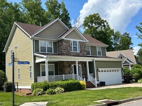 Building Photo - 912 Bells Creek Ct