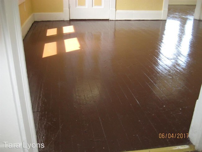 Foto del edificio - 13416 Benwood Ave
