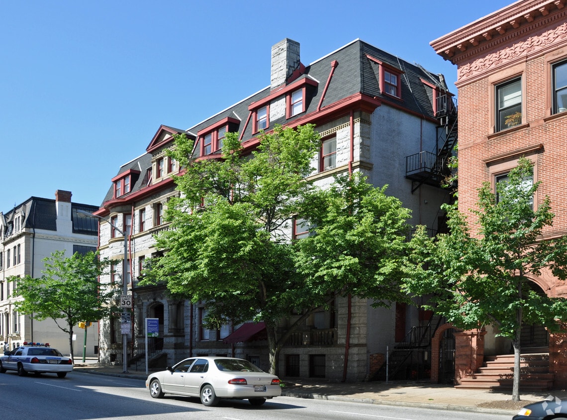 Building Photo - 1300 St Paul St