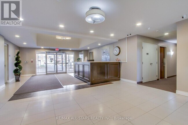 Photo du bâtiment - 4600-4600 Steeles Ave E