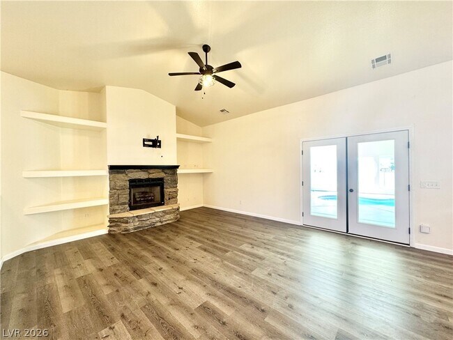 Foto del edificio - 5420 N Blagg Rd