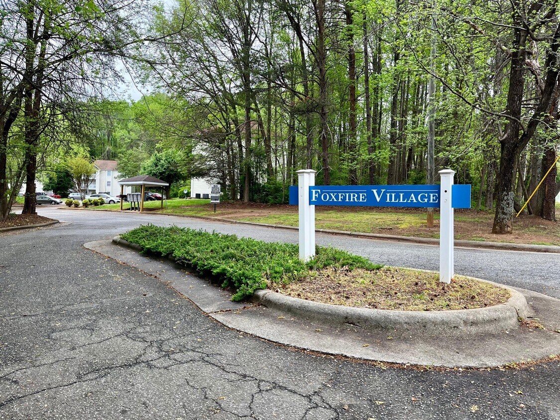 Primary Photo - 2332 W Vandalia Rd