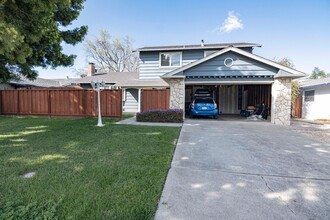 Building Photo - 3041 Pruneridge Ave