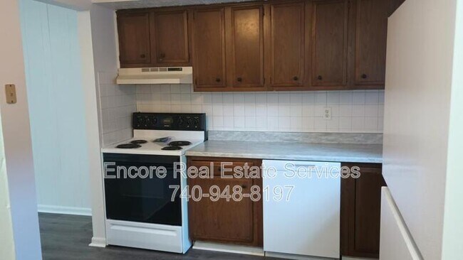 Foto del edificio - 865 Beech Ct