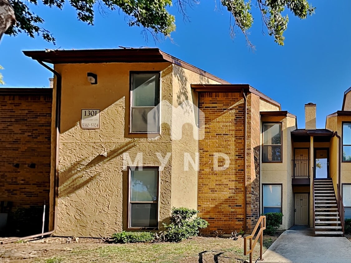 1301 Willoughby Ln Ap 5321 House Rental in Arlington, TX