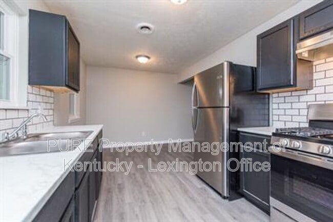 Foto del edificio - 1512 Shelburn Ct
