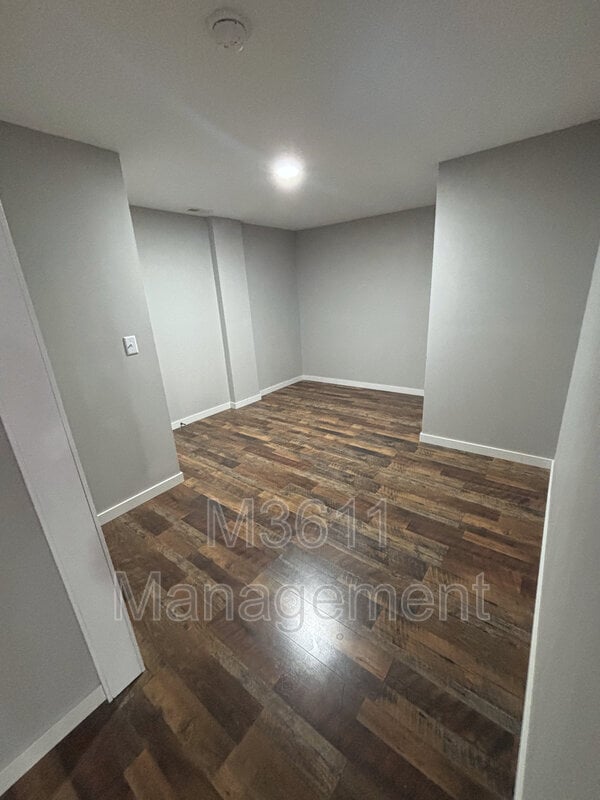 Building Photo - 1337 S 10th St