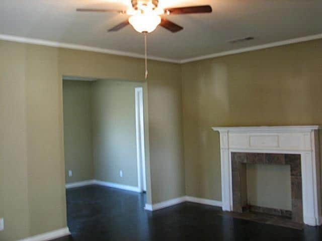 Building Photo - 7414 Robin Rd