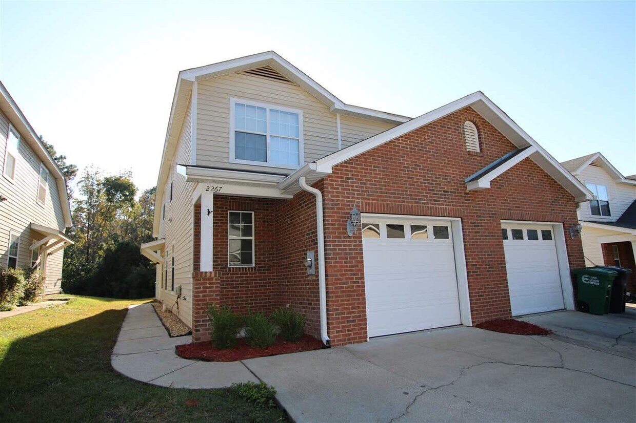 2267 Pine Landing Ct, Tallahassee, FL 32312 Townhome Rentals in