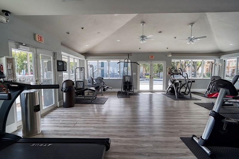 Foto del edificio - 7195 NW 179th St