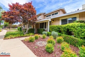 Building Photo - 10155 Swan Oak Ln