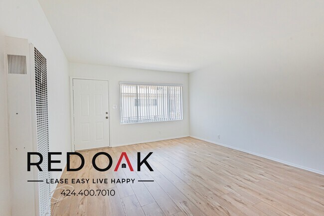 Foto del edificio - 6045 Whitsett Ave