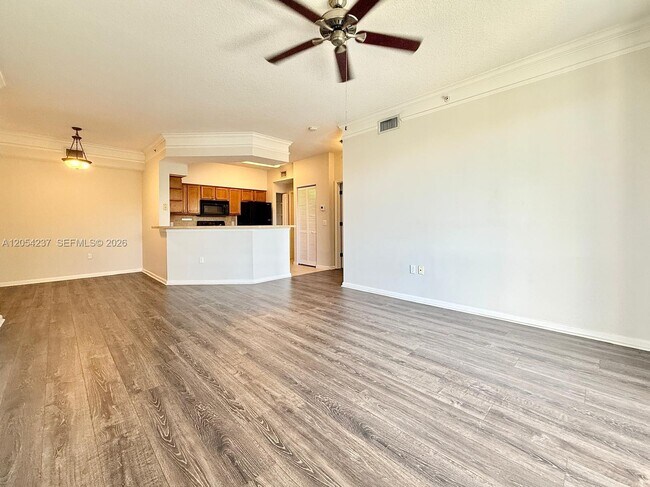 Foto del edificio - 9208 Myrtlewood Cir W