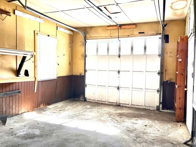 Building Photo - 444 Broadway