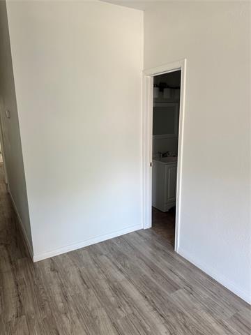 Foto del edificio - 5341 Ash Ln
