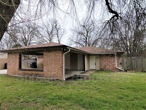 Building Photo - 2024 S 15th St