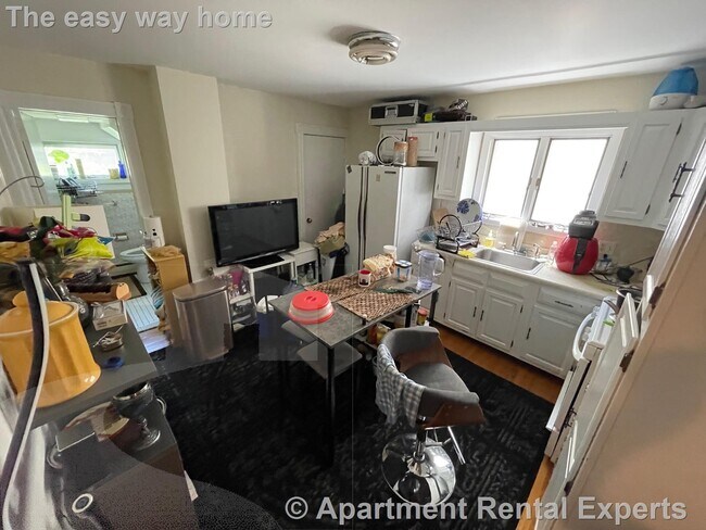Building Photo - Cambridge/Inman Square 1+ Bed * Clean, Exc...