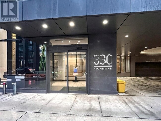Building Photo - 330 Richmond St W