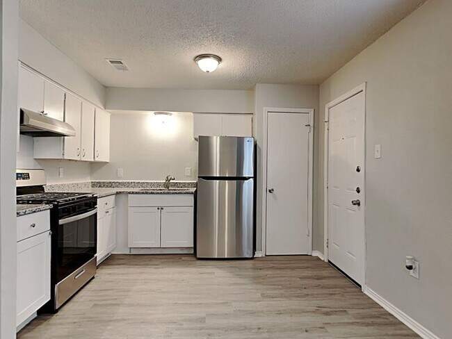 Building Photo - 7315 Albert Williams Dr