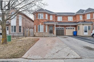 Building Photo - 168 Wainscot Ave