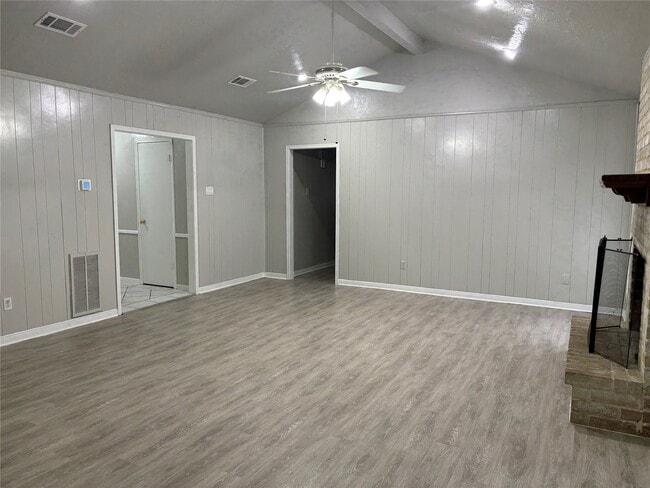 Building Photo - 7103 Stoney River Dr