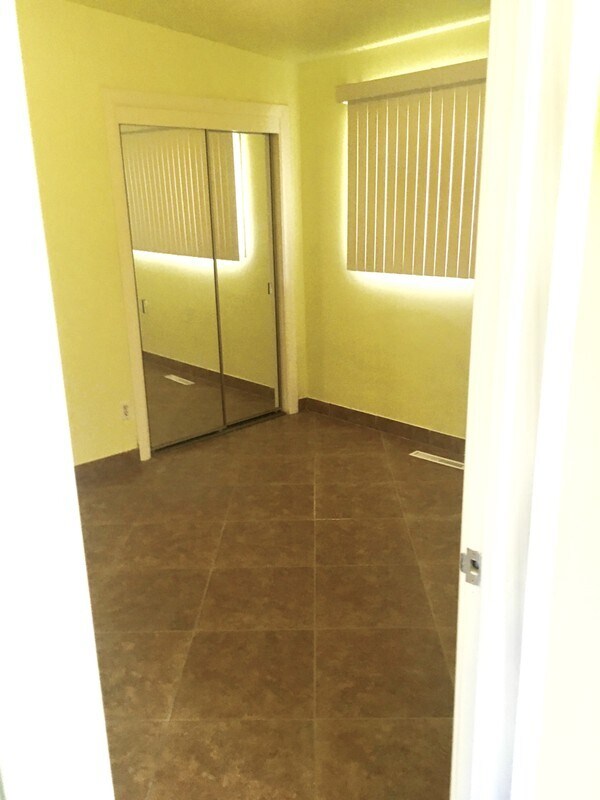 Foto del edificio - 682 N 1130 E