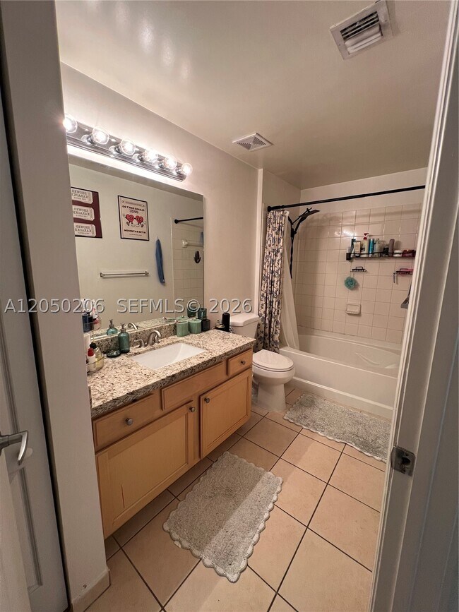 Foto del edificio - 6001 SW 70th St