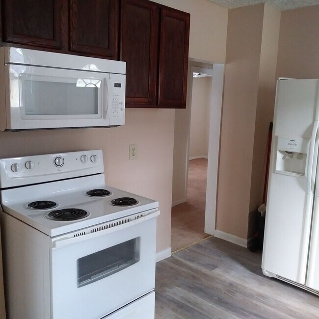 Foto del edificio - Chapel Hill / 3BR House on S Graham St AVA...