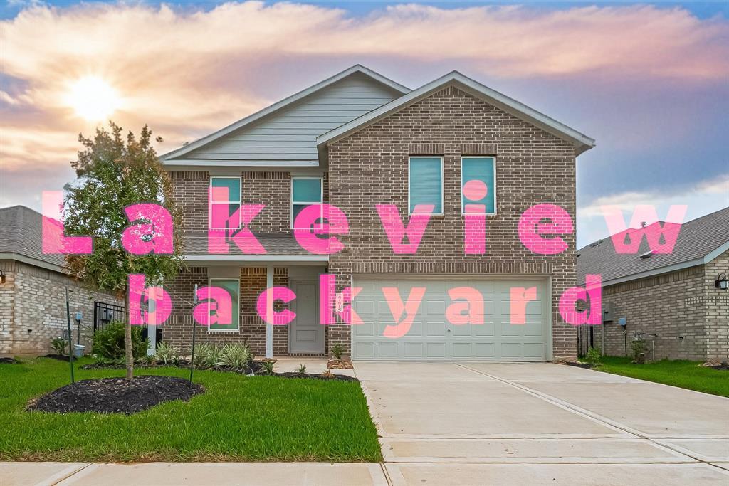 Foto principal - 27615 Village Way Dr.