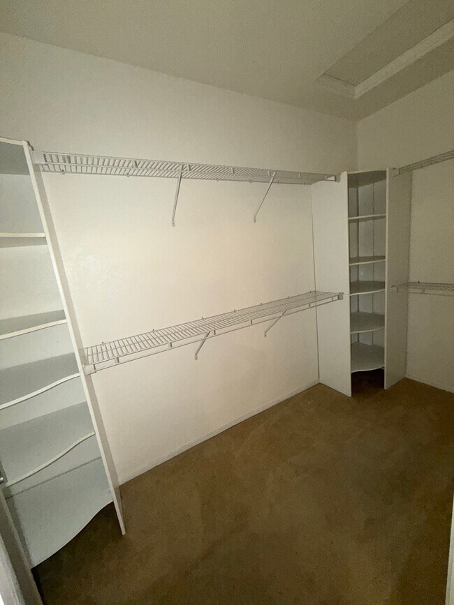 Foto del edificio - 2152 Jade Creek St