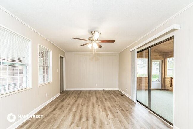 Foto del edificio - 212 Meadowview Dr