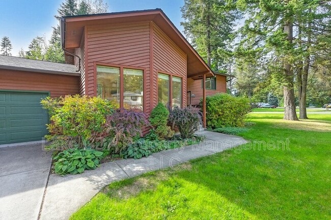 Building Photo - 12616 N Emerald Dr