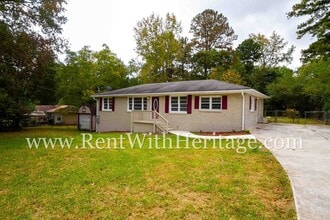Building Photo - 1145 Bingham Rd