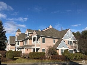 Building Photo - 665 Lowell St