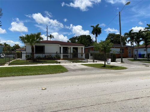 Building Photo - 6420 Tamiami Canal Rd